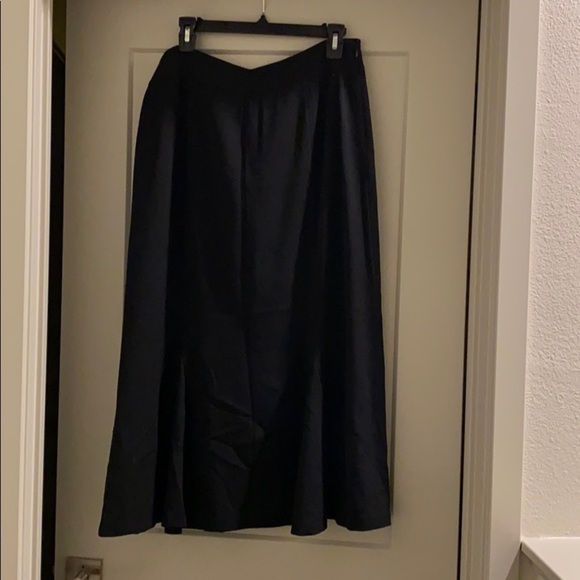 JM Collection Dresses & Skirts - JM collection long skirt